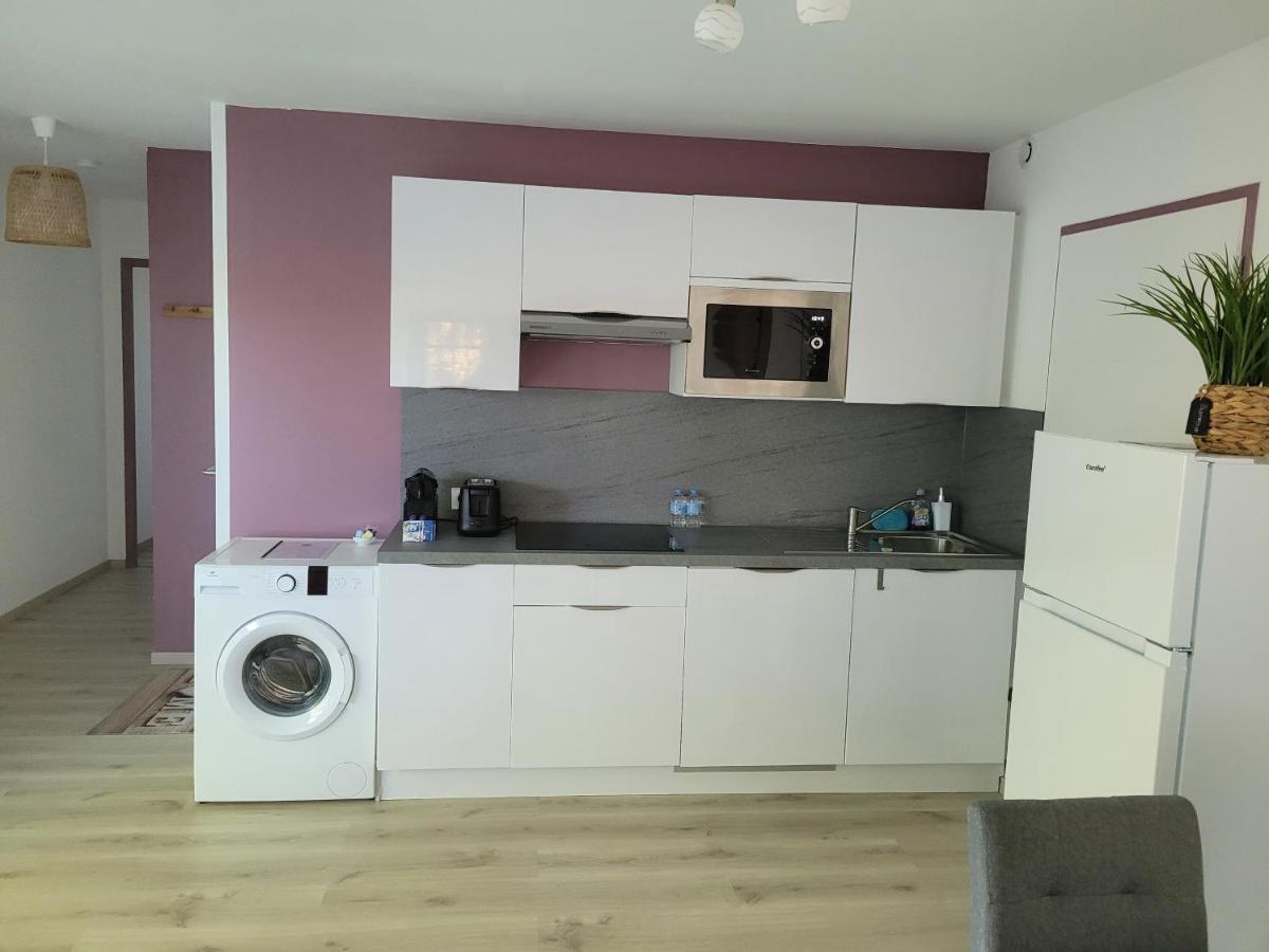 Appartement Tout Equipe En Rez-De-Jardin Entre Gard Et Ardeche Saint-Julien-de-Peyrolas Ngoại thất bức ảnh