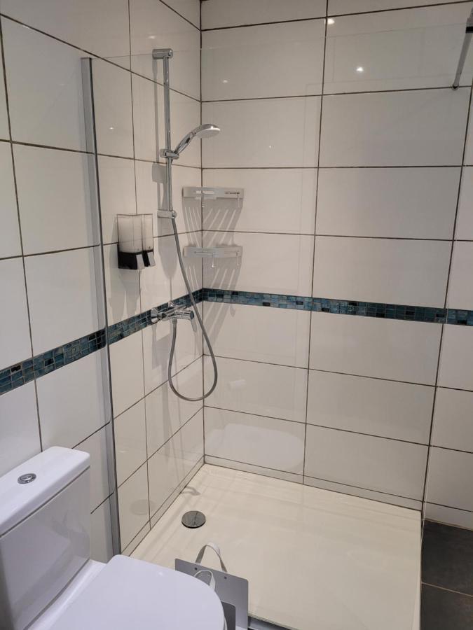 Appartement Tout Equipe En Rez-De-Jardin Entre Gard Et Ardeche Saint-Julien-de-Peyrolas Ngoại thất bức ảnh