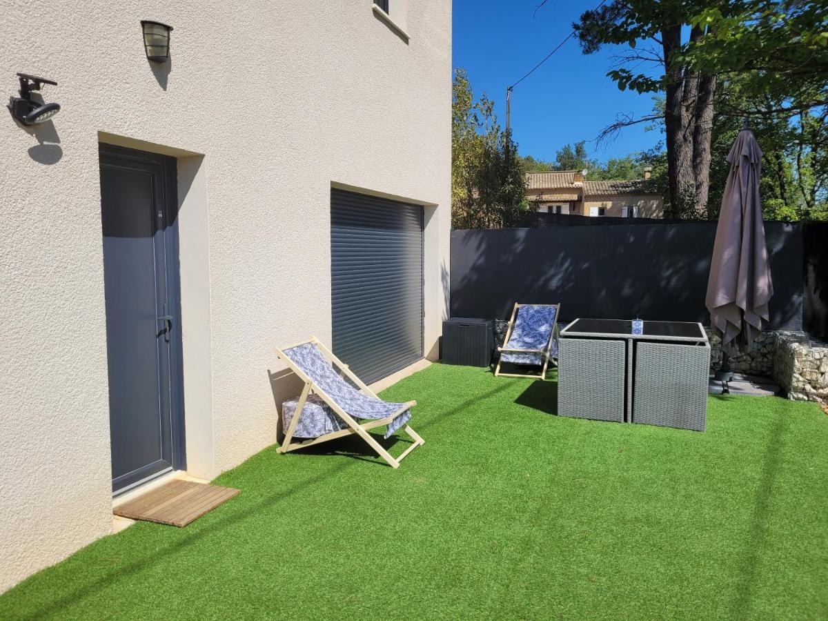 Appartement Tout Equipe En Rez-De-Jardin Entre Gard Et Ardeche Saint-Julien-de-Peyrolas Ngoại thất bức ảnh