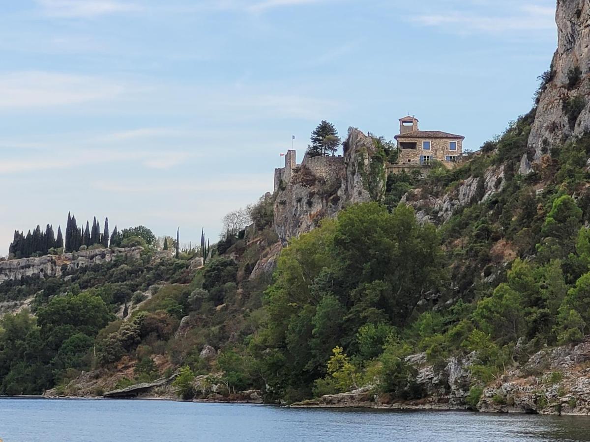 Appartement Tout Equipe En Rez-De-Jardin Entre Gard Et Ardeche Saint-Julien-de-Peyrolas Ngoại thất bức ảnh